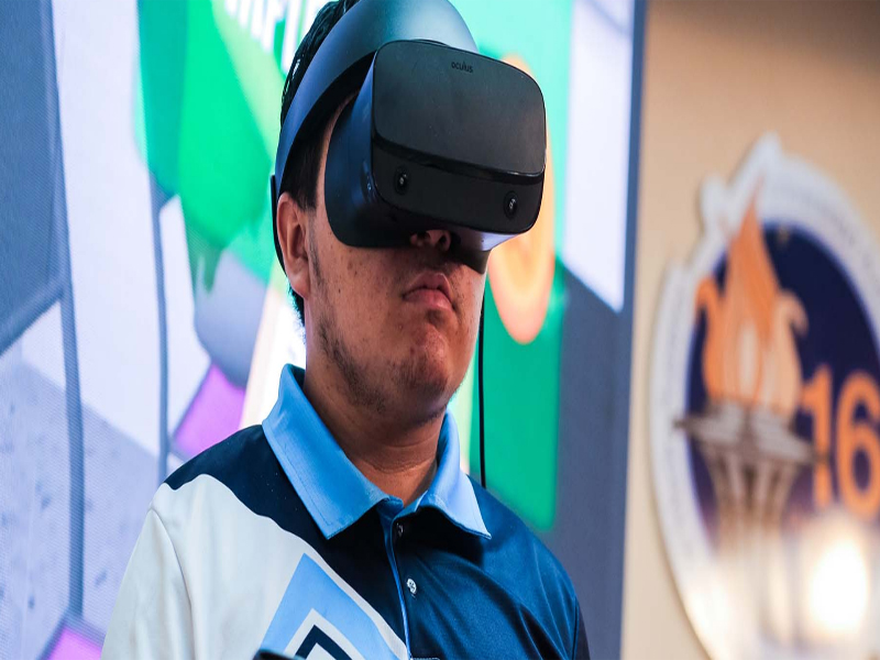 La plataforma de realidad virtual simula tareas que haría el personal médico en situaciones reales
