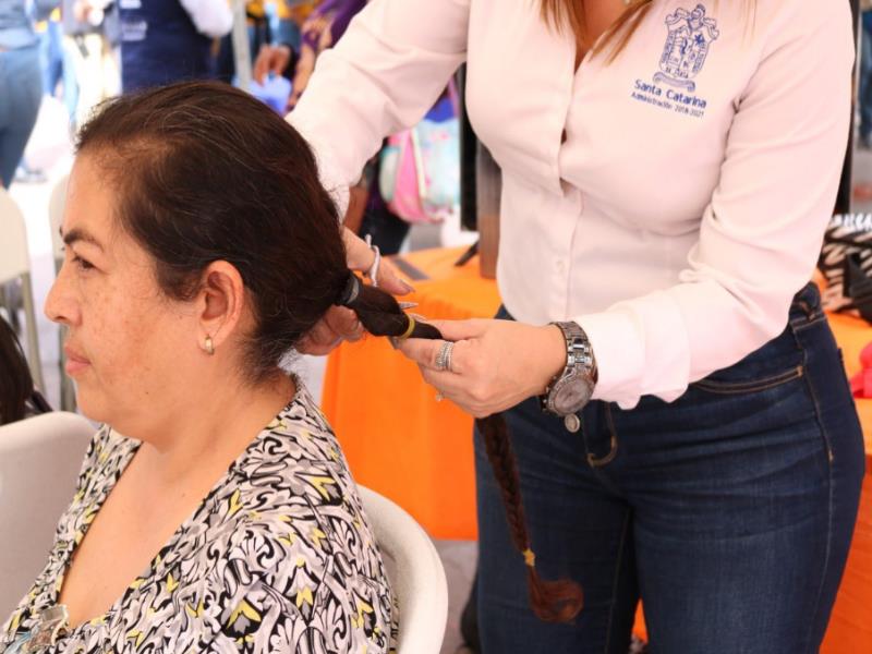 Mujeres santacatarinenses se sumaron a donar cabello para la elaboración de pelucas oncológicas