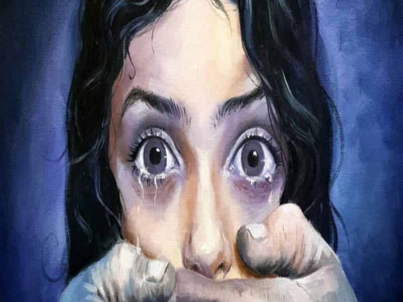 Noorulhuda Nadheer Detalle del trabajo artístico de Noorulhuda Nadheer sobre violencia sexual contra las mujeres y las niñas Noorulhuda Nadheer Detalle del trabajo artístico de Noorulhuda Nadheer sobre violencia sexual contra las mujeres y las niñas