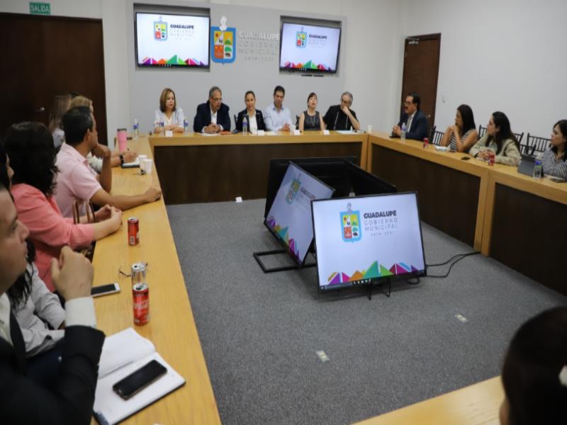 Ya iniciaron la capacitación de médicos de la Cruz Verde Guadalupe y de la Clínica Municipal para trabajar en la prevención de enfermedades respiratorias agudas Ya iniciaron la capacitación de médicos de la Cruz Verde Guadalupe y de la Clínica Municipal para trabajar en la prevención de enfermedades respiratorias agudas